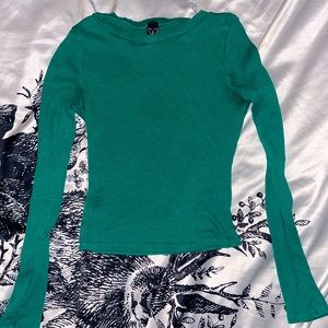 Small Green Long Sleeve Top from Windsor